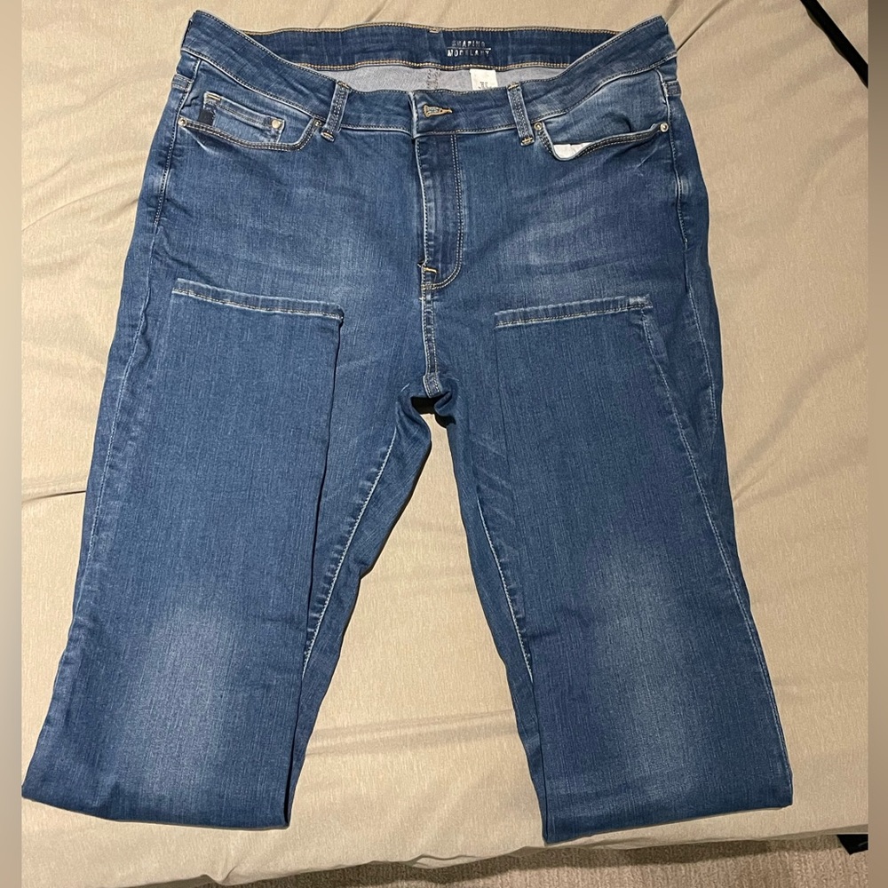 H&M Shaping Skinny Jean